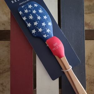 Brand new Rae Dunn 4th of July Rubber Spatula set